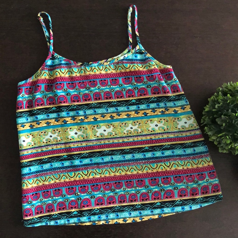 Tribal Top - Picture 4 of 5